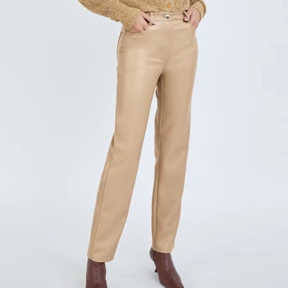 Aritzia Pants - ARITZIA • WILFRED melina vegan leather pant in oxford tan size 8